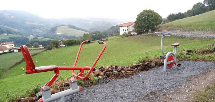 Gimnasia egiteko makinak paratu dituzte Igantzin ere