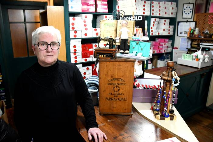 «Hasitako mostradore berean akituko dut nire lan ibilbidea»