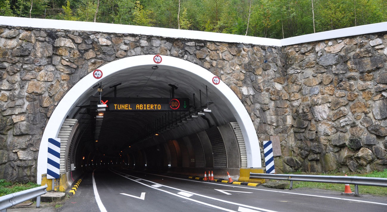 Noranzko bakarreko bi tunel eraikiko dituzte Belaten eta Almandozen 2025erako