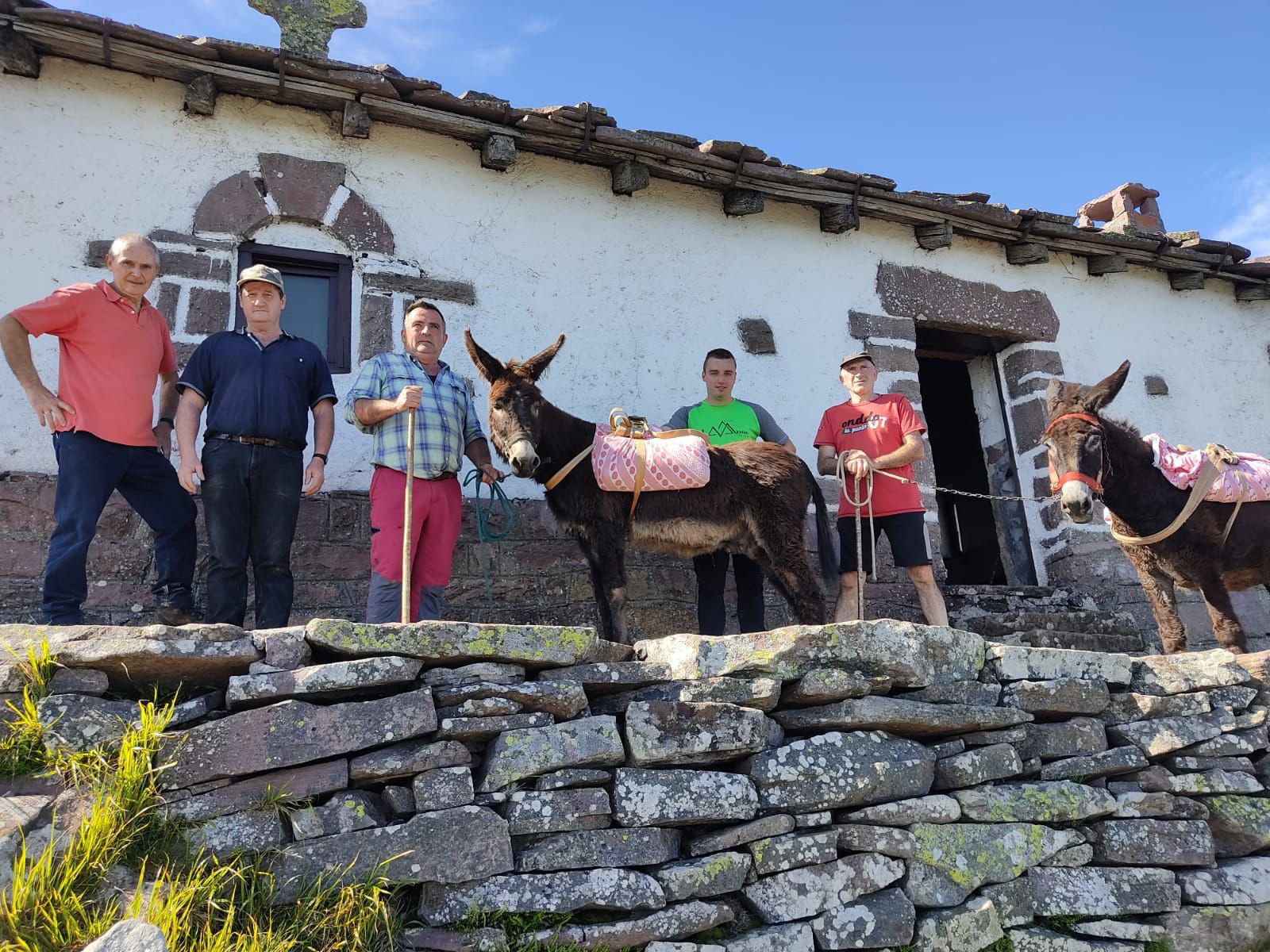 Mendaurko baselizan moldaketa lanak eginen dituzte
