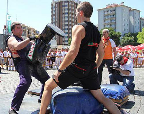 Euskadiko Harri Jasotze Txapelketa jokatuko dute bihar Bertiz, Ariztegi eta Urrutiak 