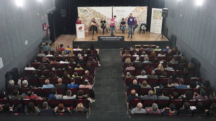 Julio Sotok irabazi du Doneztebeko saioa eta erabakita gelditu da finalaurrekoetan ariko diren 18 bertsolarien zerrenda