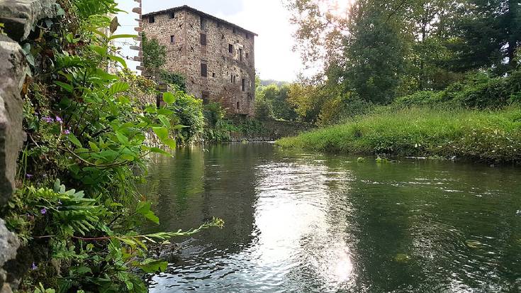 Tximista erreka garbitzeko tailerra eginen dute uztailaren 29an Etxalarko Uraren Egunean