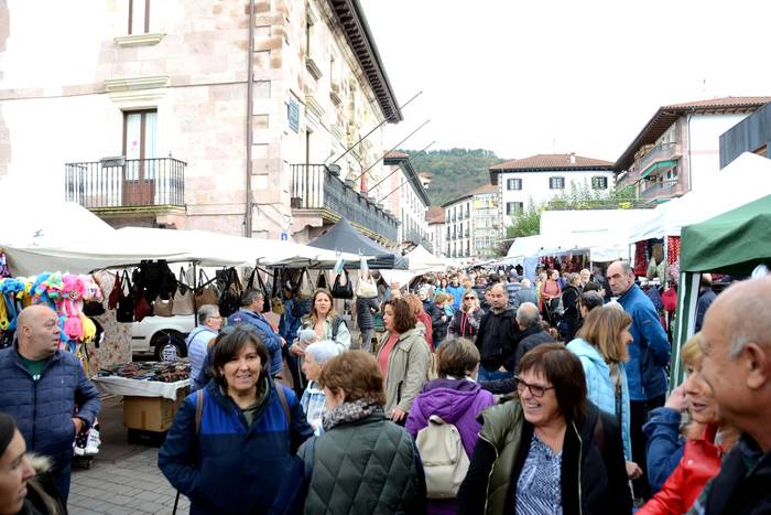 Elizondoko ferietatik bueltatzeko Gan-torri busa izanen da bihar