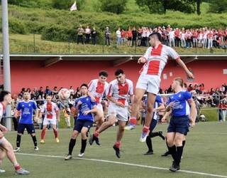 Baztanen kontrako derbian galdu arren hirugarren mailara igan da Doneztebe Futbol Taldea