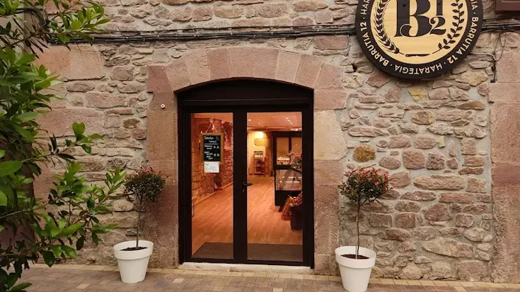 Barrutia 12 harategiko lote bat