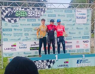 Eneit Bertiz sunbildarra lider da Green Series nazioarteko mendi bizikleta txapelketan
