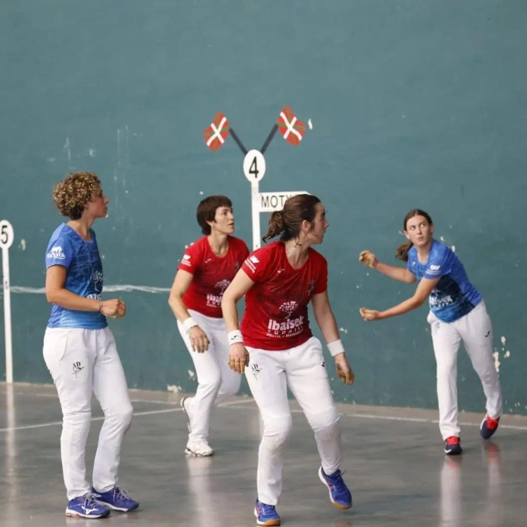 Pilota jaialdi bikaina antolatu dute Lesakako feria egunerako