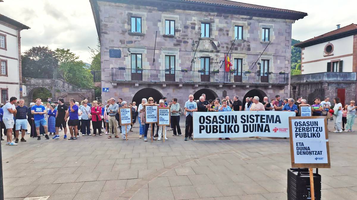 Elizondon pediatrarik gabe geldituko direla salatzeko elkarretaratzea eginen dute ortziralean