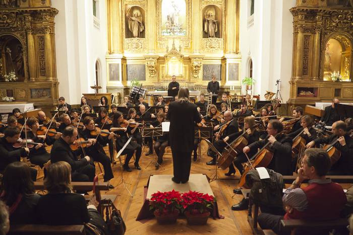 Iruñeko Sinfonietta Académica Orkestrak eta Jeiki Abesbatzak emanaldia eskainiko dute Lesakan