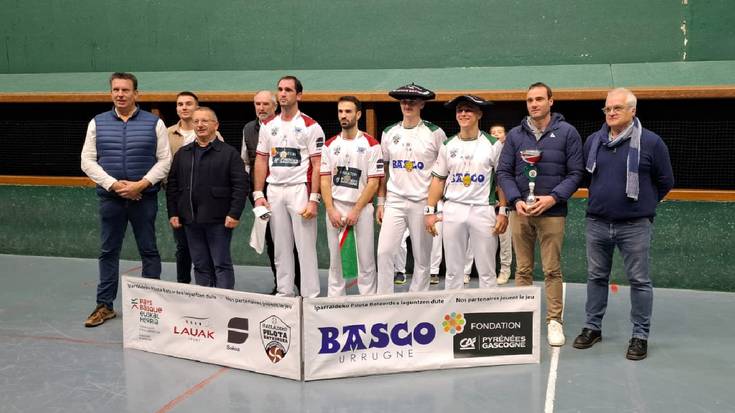 Sarako Izarrako Larretxeak eta Etxeberrik irabazi dute trinketeko esku huskako lehen mailako finala