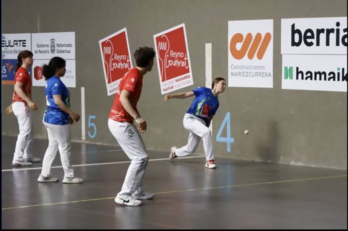 Iturriaga leitzarra eta Orbegozo nagusitu dira Adosen eskuz binakako txapelketaren Ereñotzuko jardunaldian