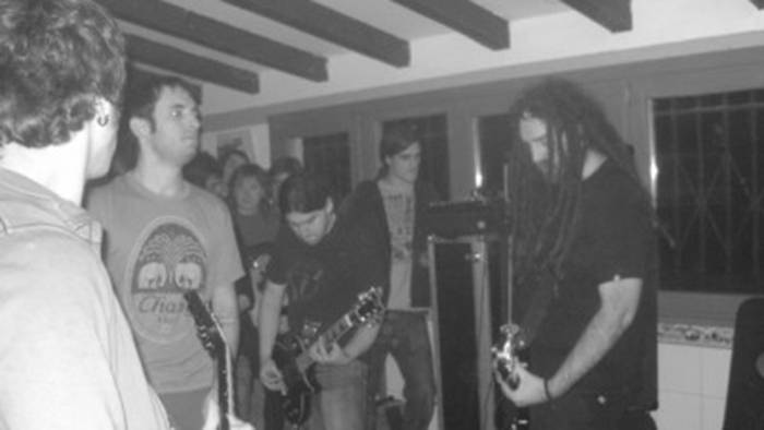 Noiz talde saratarrak lehen diskoa argitaratuko du heldu den astean