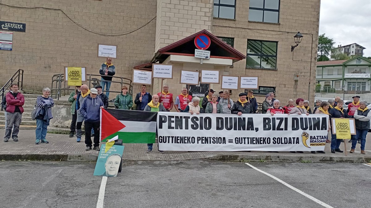 Hainbat aldarrikapenen artean, Aroztegiko auzipetuei babesa adierazi diete Baztan-Bidasoko pentsiodunek