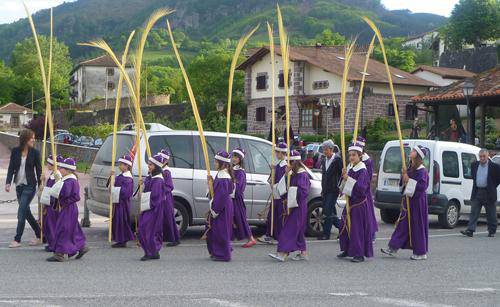 Aste Santuko prozesioa
