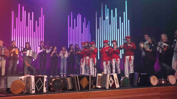 [ARGAZKIAK] Giro bikaina izan dute Lesakan Nafarroako XII. Trikiti Jaialdian