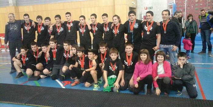 Basaburuak haur mailako sokatira txapelketa irabazi du Nafarroako Herri Kirol Jokoetan