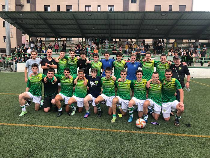 Lehen aldiz euskal ligara igotzea lortu dute Beti Gazteko jubenilek