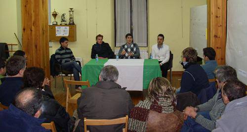 Nazioarteko futbol epaileak solasaldia eskaini du Lesakan