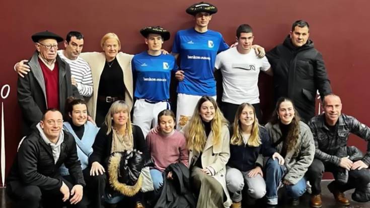 Goizuetako bi pilotari txapeldun Diario Vasco txapelketan
