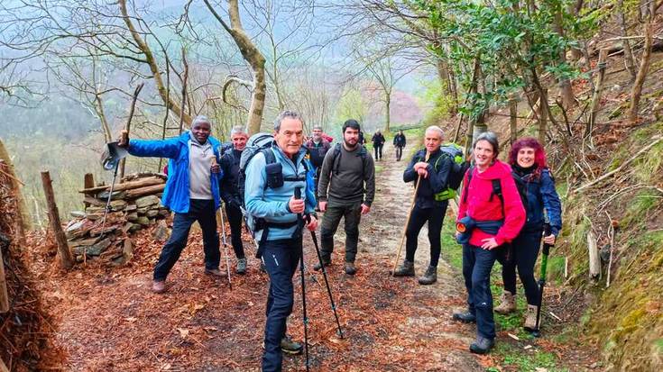 [ARGAZKIAK] Behe laino artean osatu dute Arainburukoek Goizuetatik Arantzarako bidea