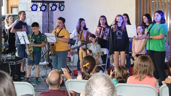 Aralar Musika Eskolako ikasleek kontzertua eskainiko dute ostiralean Goizuetan