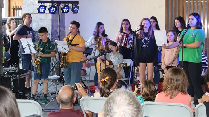 Aralar Musika Eskolako ikasleek kontzertua eskainiko dute ostiralean Goizuetan