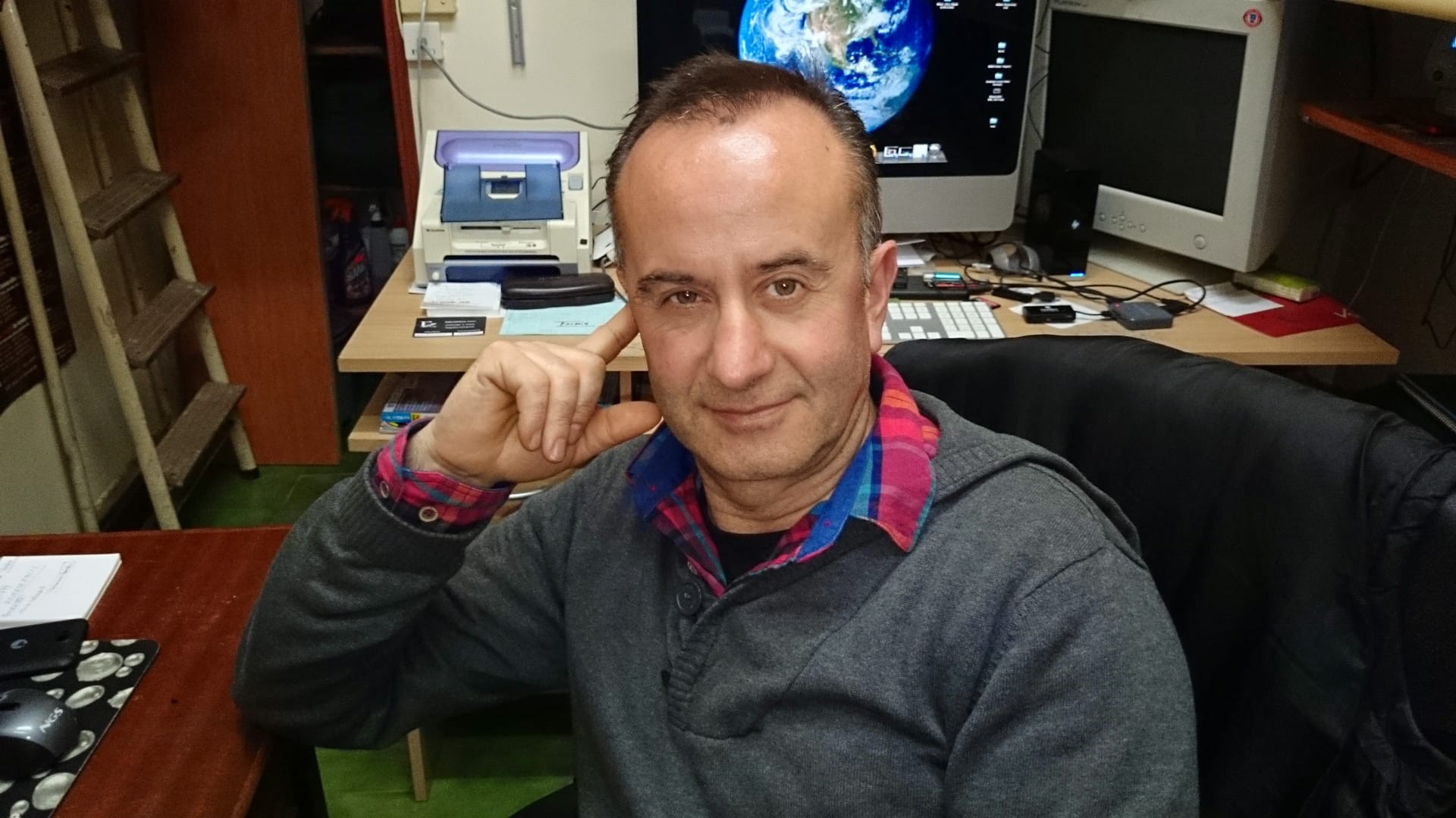 «Argazkilariak ia ikusezina izaten jakin behar du»