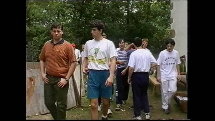 1999ko bestak bukatzeko Asau Eguna eta jubilatuen bazkaria Etxalarren