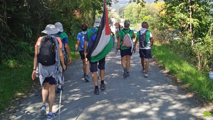 [ARGAZKIAK] Beran sartu da 'Ibaitik itsasora' elkartasun martxa