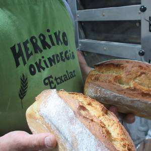 Ama oredun ogi egin berriak