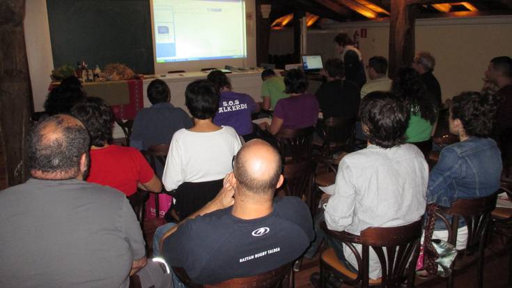 Nekazaritza ekologikoko udako ikastaroa aberasgarria izan da Baztanen