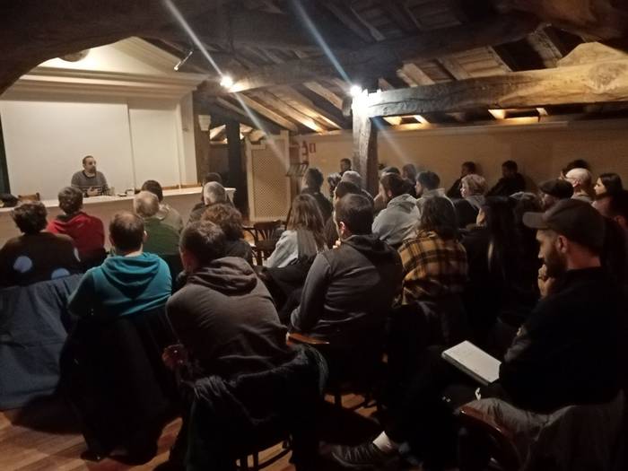 AEBek Venezuelari egindako erasoaz mintzatu da Eneko Compains Elizondon