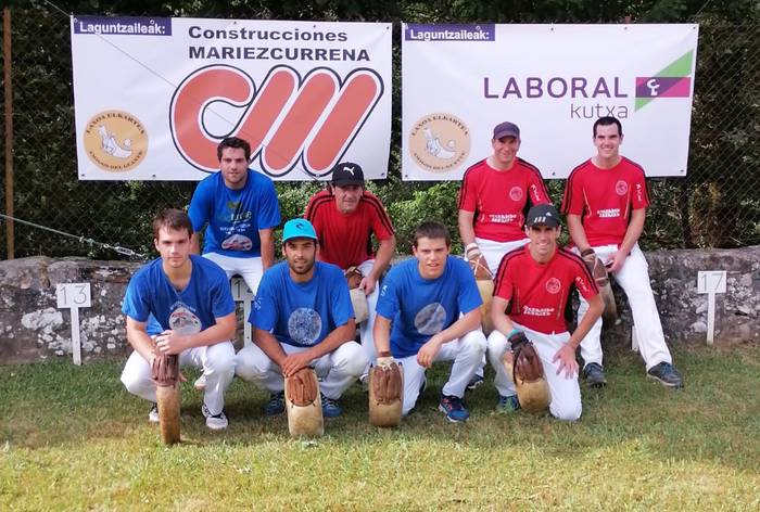 Kanpoko taldeak nagusitu dira laxoa txapelketako finalerdietako joaneko partidetan