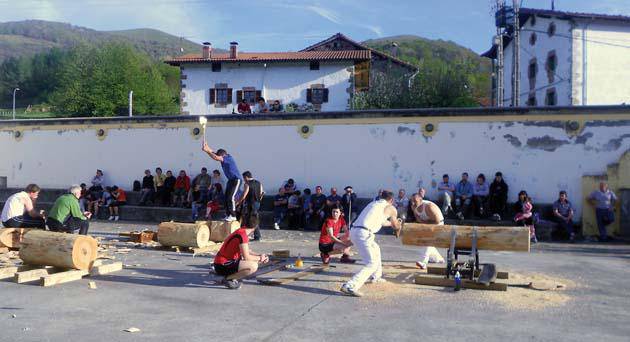 Ortziral Santuan ere herri kirolak 