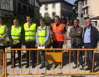 [BIDEOA] Lesakako Albistur karrikako lanak bisitatu ditu Txibite kontseilariak