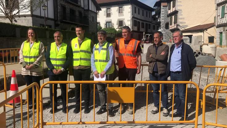 [BIDEOA] Lesakako Albistur karrikako lanak bisitatu ditu Txibite kontseilariak