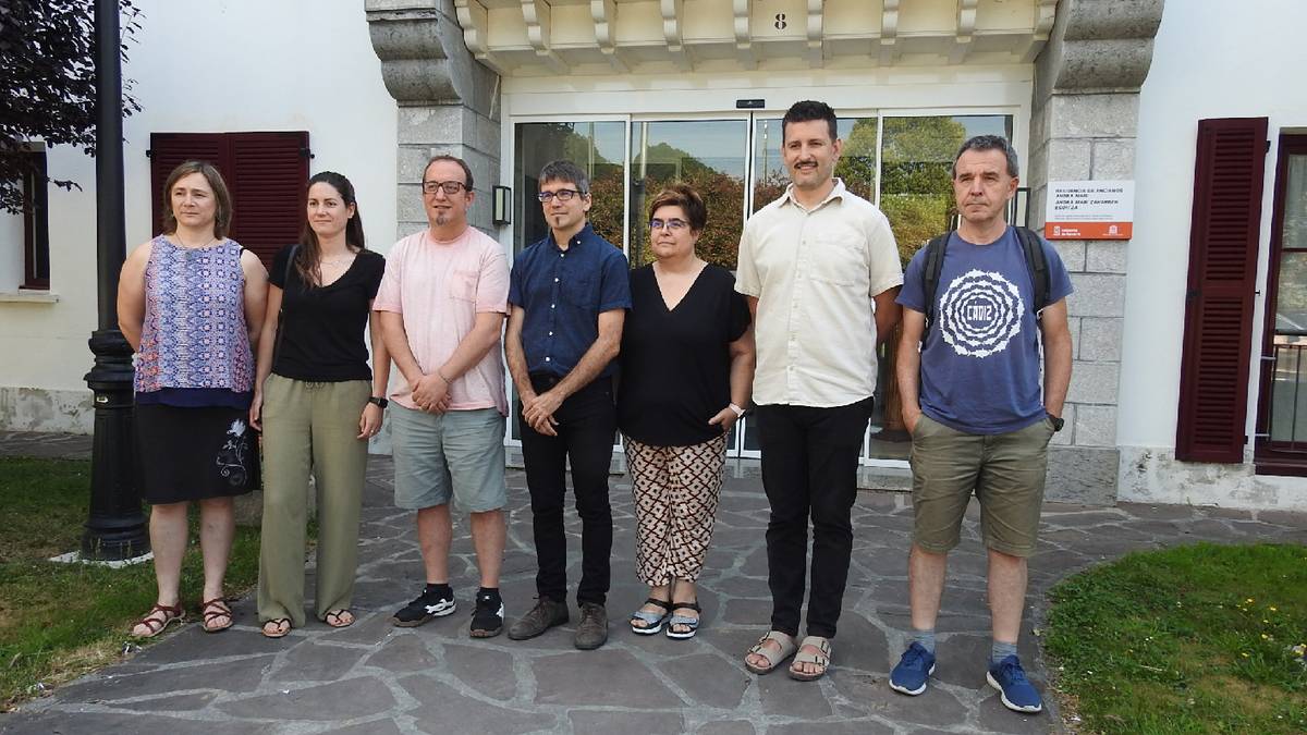 Euskara sustatzeko hitzarmena sinatu dute Euskarabideak eta Baztan-Bidasoko hiru zahar etxeek