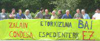 Zalaingo langileek elkarretaratzea egin zuten eta kotxe karabana iragarri dute uztailaren 3rako
