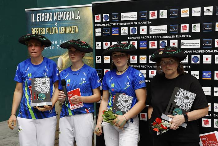 Mitxoletek jantzi dute Adosen II. Etxeko Memorialeko txapela Hernanin