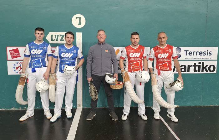 Uterga eta Mitxeo zuzenean sailkatu dira Iruñeko Alde Zaharreko erremonte txapelketaren finalerako