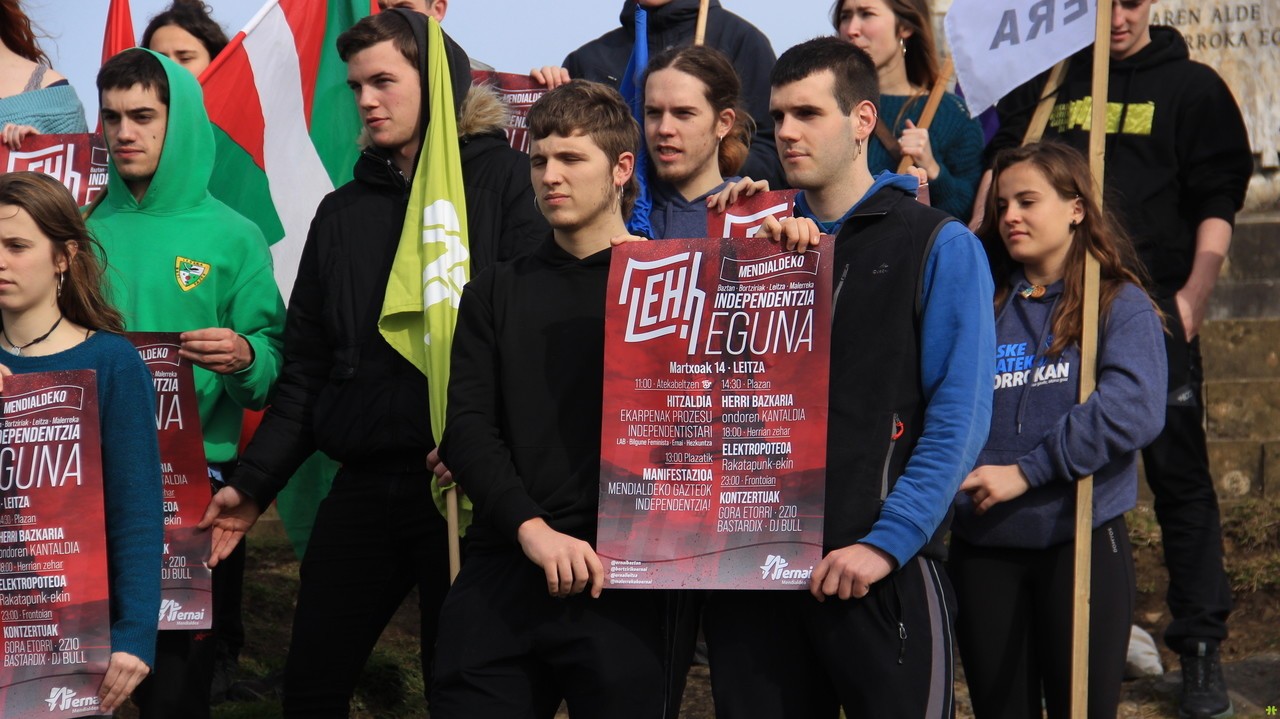 Larunbatean Leitzan egitekoa zen Independentzia Eguna ere atzeratu egin dute