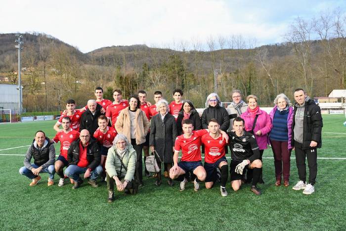 Baztan Kirol Elkartearen ereserkia aurkeztu dute mendeurrena borobiltzeko