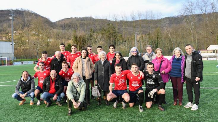 Baztan Kirol Elkartearen ereserkia aurkeztu dute mendeurrena borobiltzeko