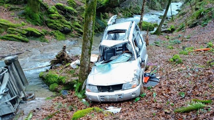 Gizonezko bat zauritu da Baztanen auto istripu batean