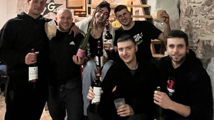 Giro goxoan iragan dira eguberriak Baztango Gaztetxean