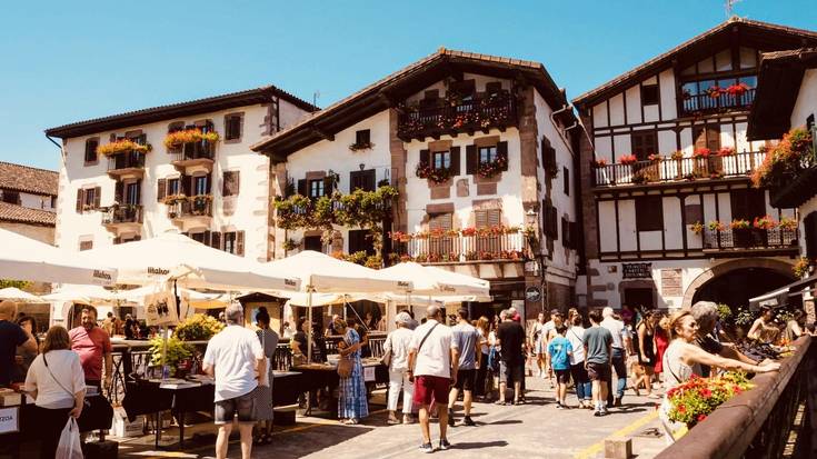 Liburu mikroazokaren laugarren edizioa eginen dute Elizondon abuztuaren 3an