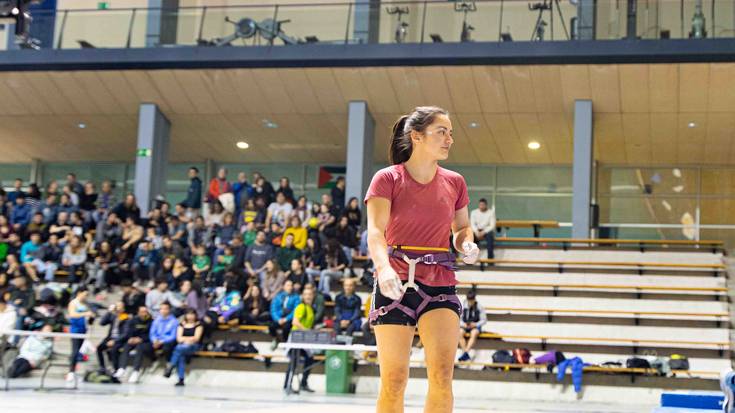 Maria Feo eskalatzaile leitzarrak txapela lortu du  Soka&blok txapelketan