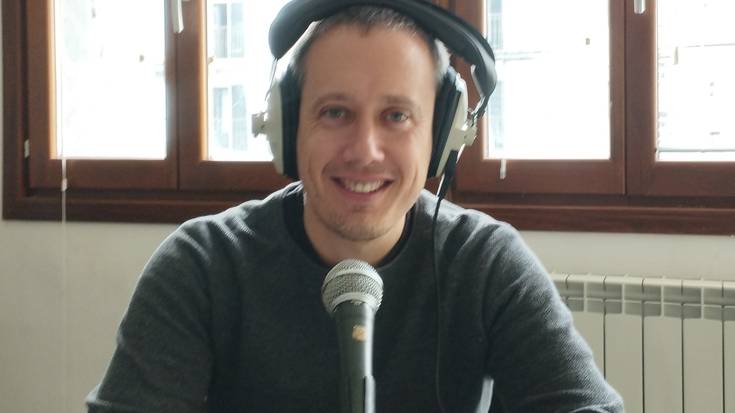 Nafarroa Parlamentura egin dugu gaurko saioan