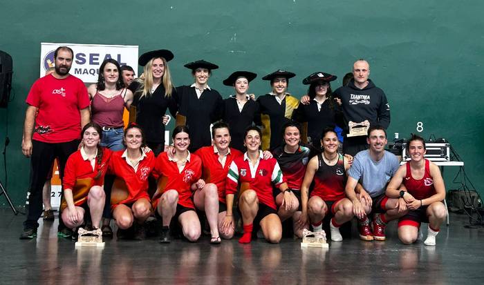 Amaiurko emakumeak eta Beti Gazteko gizonezkoak hirugarren izan dira Nafarroako 4x4 sokatira txapelketako pisu arinetan